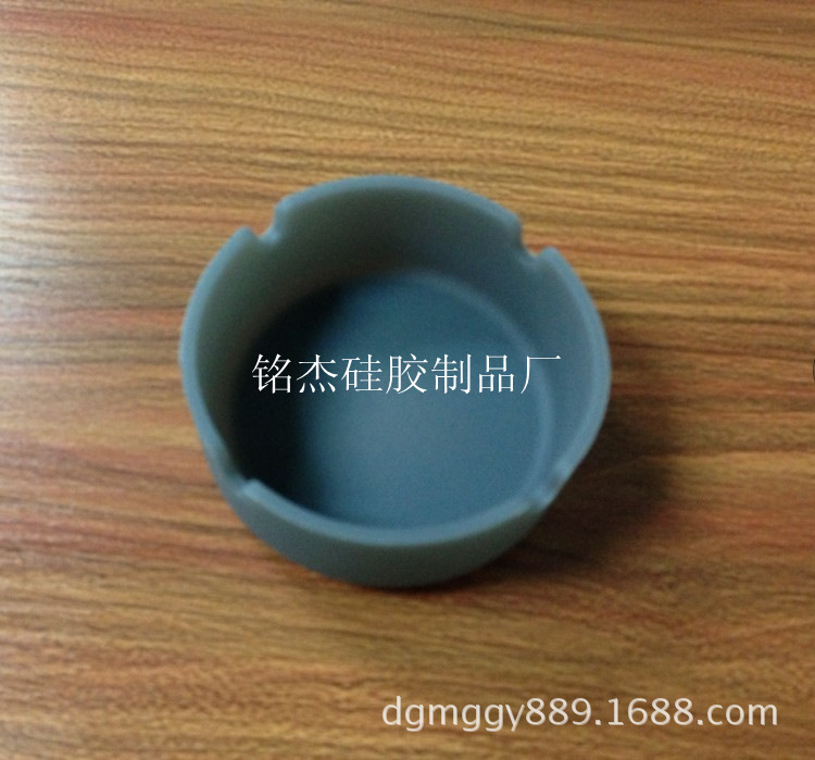 烟灰缸黑色_副本