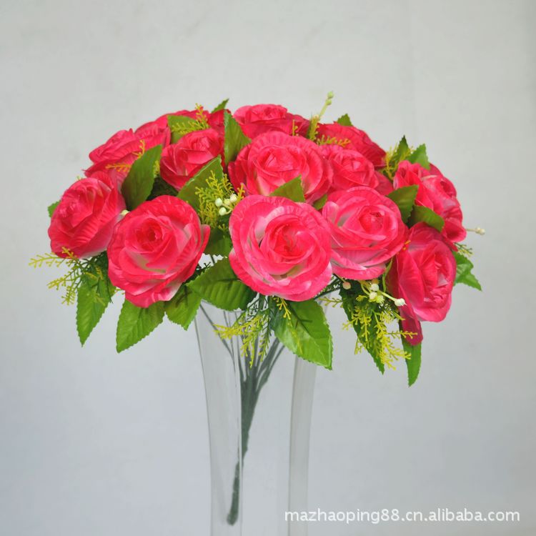 18有园玫手捧花