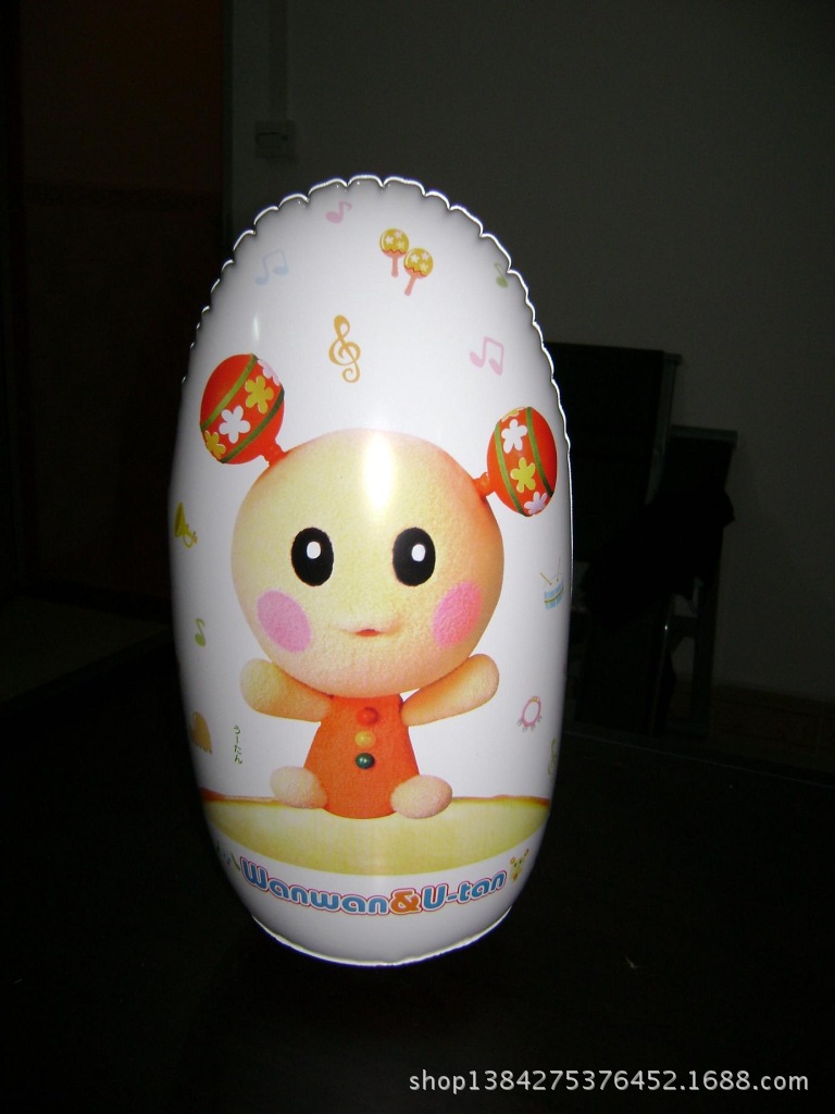 不倒翁、大教柱