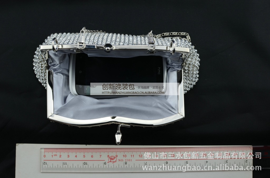 选购包包时，一定要参照尺寸介绍