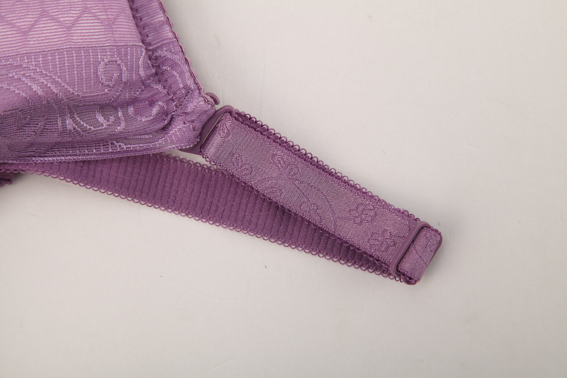 <em>文胸</em>-带钻<em>文胸</em> 深V性感提花<em>文胸</em> <em>调整型</em>收副乳