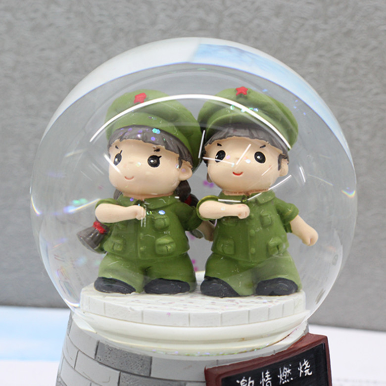 批发供应家居<em>兵哥兵妹</em>100#音乐水晶球 新奇特