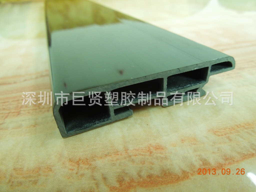 PVC挤出加工，10元每米