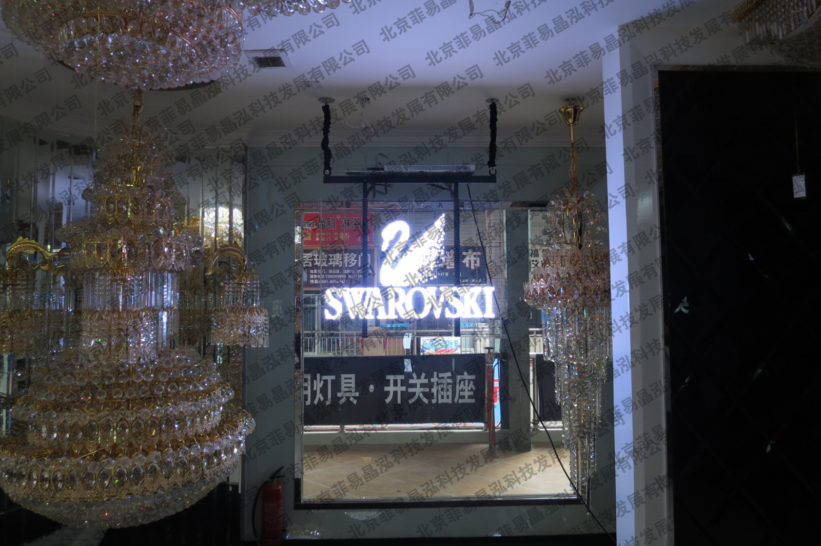 【LED屏幕,透明LED显示屏,适合玻璃幕安装,对