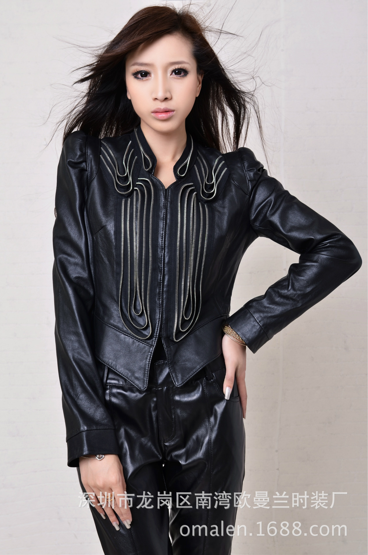 【2013秋季新款 欧美<em>时尚</em>真皮<em>女装外套个性</em>立