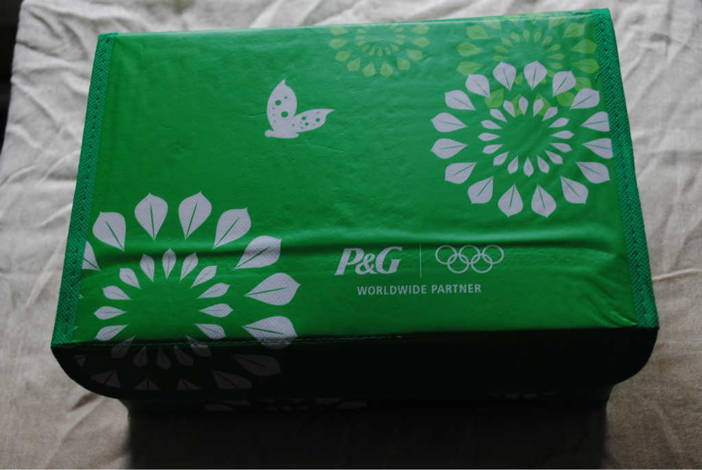 七格<em>瑰</em>花<em>文胸</em>内衣收纳盒 义乌地摊货源新奇饰