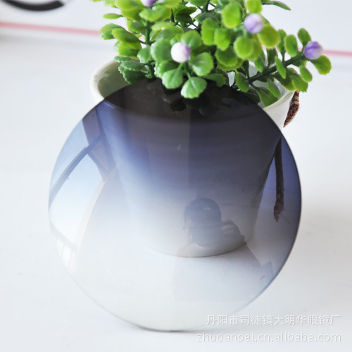 CR39树脂偏光镜片渐变色近视树脂偏光1.499