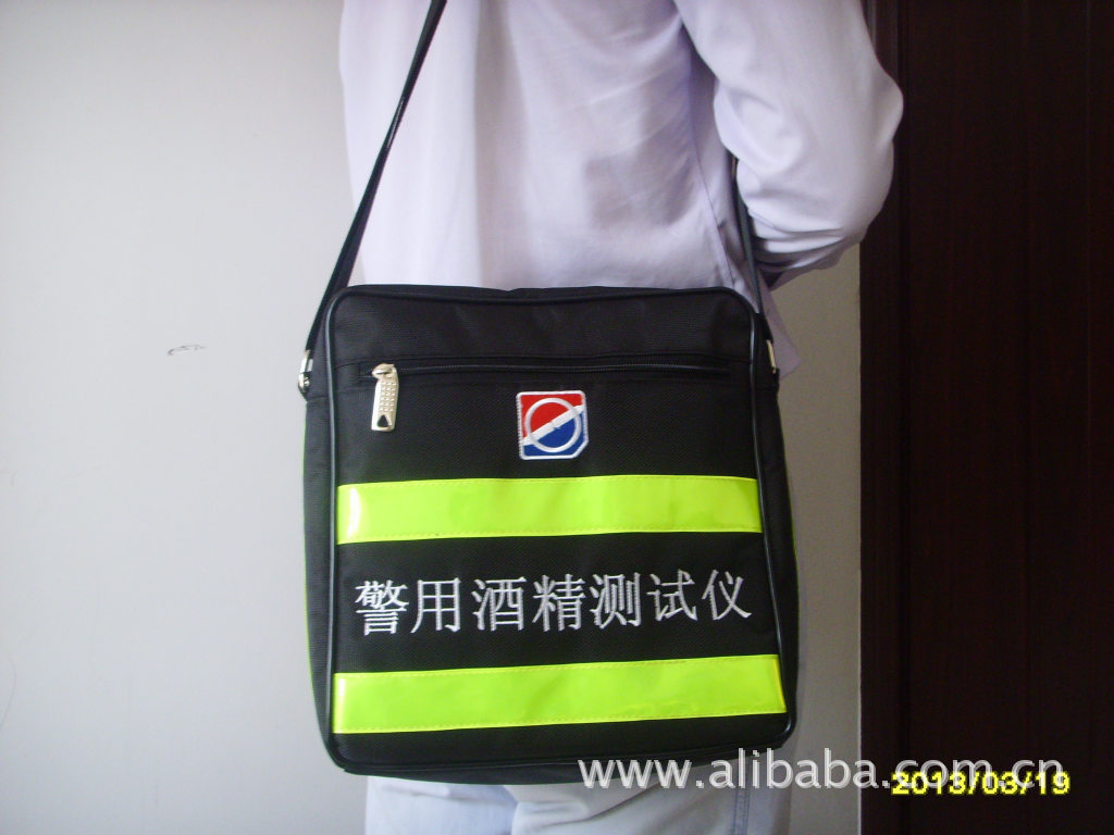 酒精-求购双脱玉米酒精(高档香水专用酒精)常年