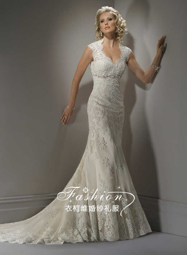 lace-sweetheart-a-line-wedding