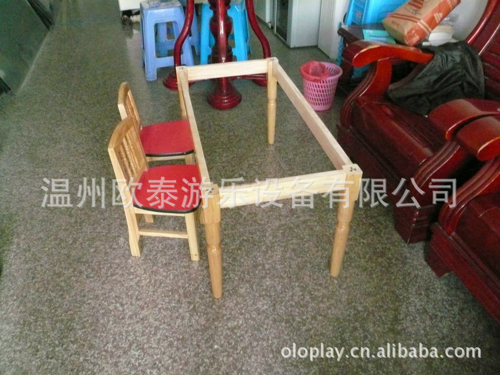 【幼儿园木质桌椅,游乐设施】