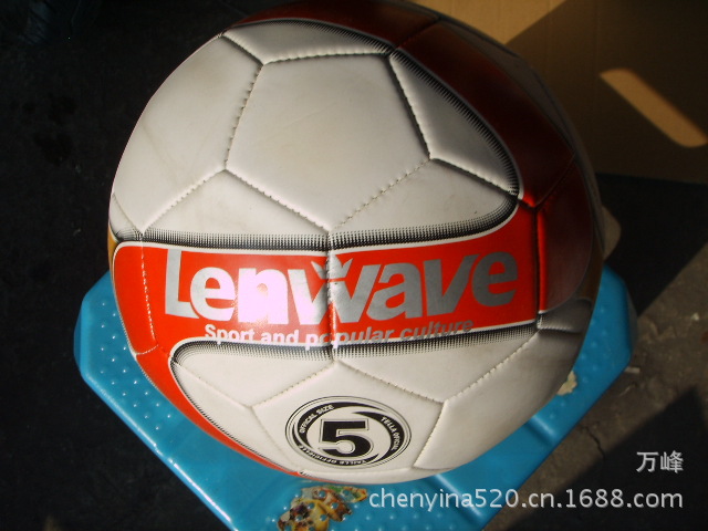 【正品兰威足球 机缝足球 4号足球 PVC足球 L