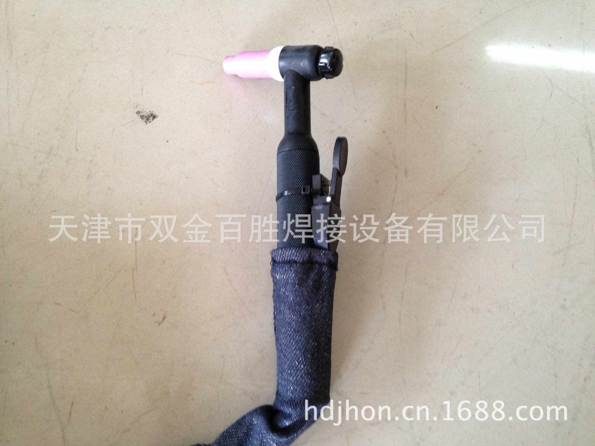 企业首页 最新供应 氩弧焊配件 氩弧焊枪wp-26风冷枪 瑞凌300氩弧焊机
