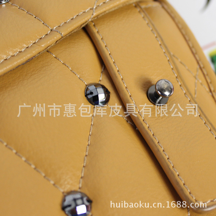 H071800 (12)