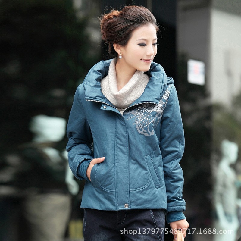 【库存<em>女外套</em> 秋冬季<em>女外套批发</em> <em>厂家</em>直销女装