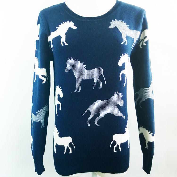 女士加厚<em>毛衣批发</em> 圆领套头针织<em>打底衫</em>长袖花