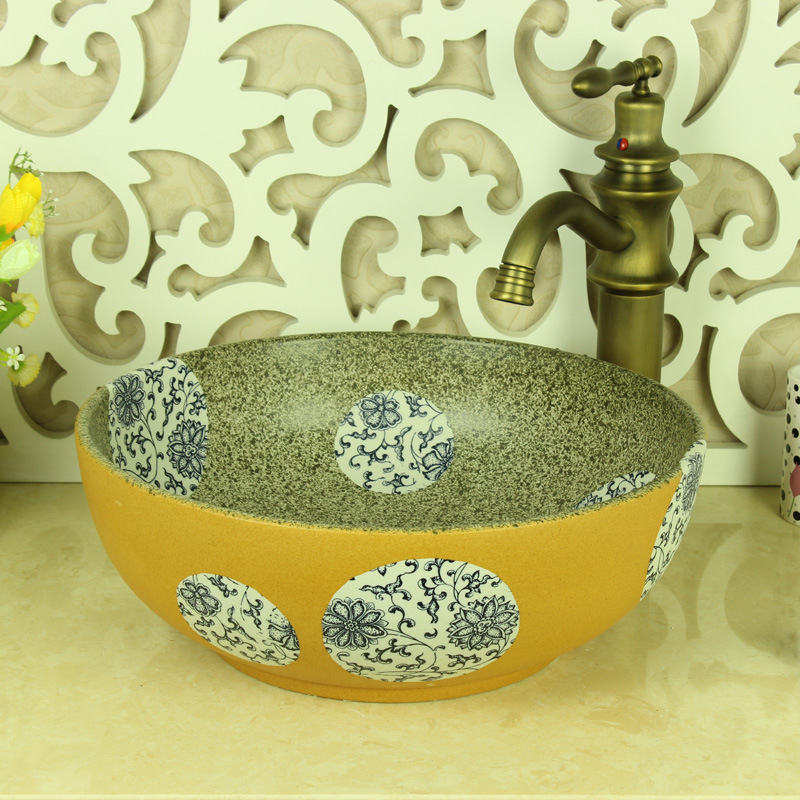 2219-黄底磨砂青花碎片-Z1