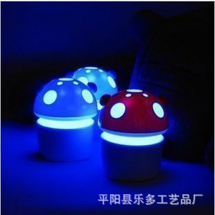 USB蘑菇香薰燈