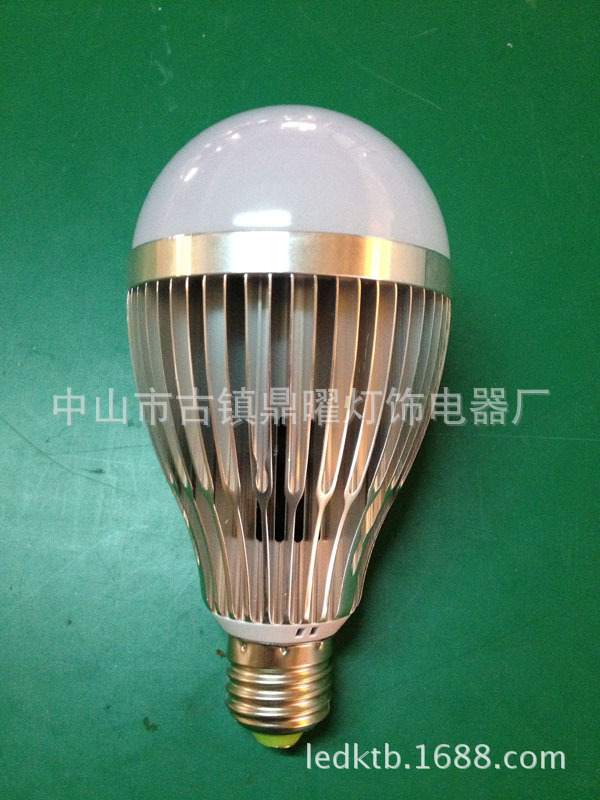 供应高质量耐用白色LED 9-12w球泡灯 超时长