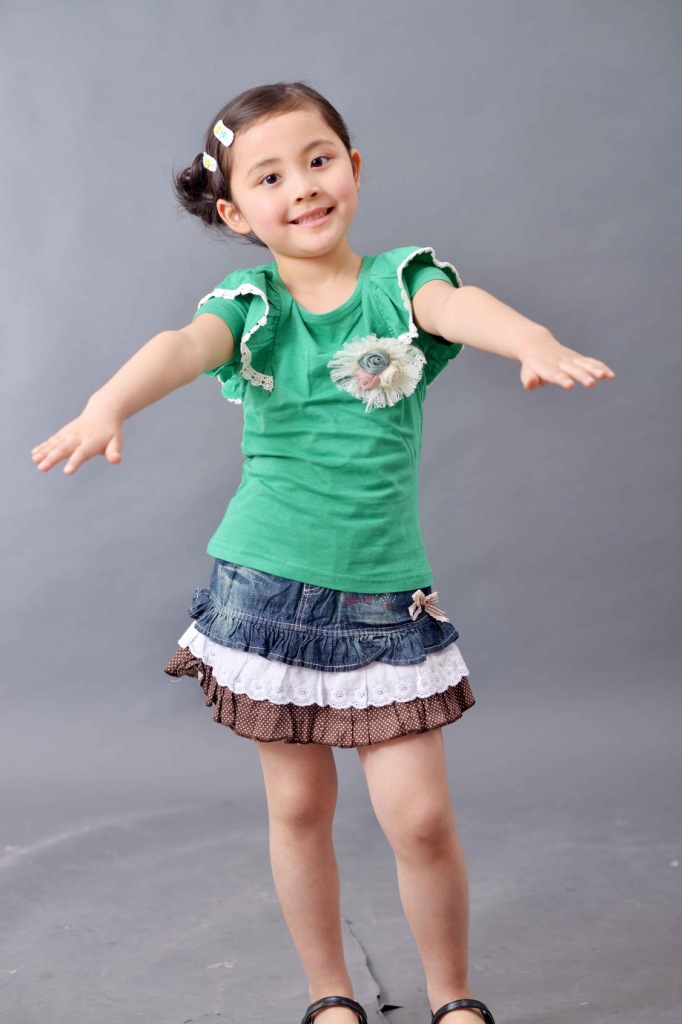 2013年春款外贸原单<em>女童长袖T</em>血衫 插件圆领