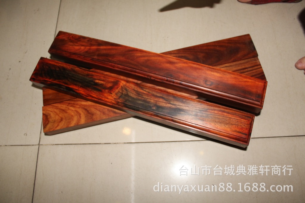 大红酸枝镇纸38x5x3.2cm (3)