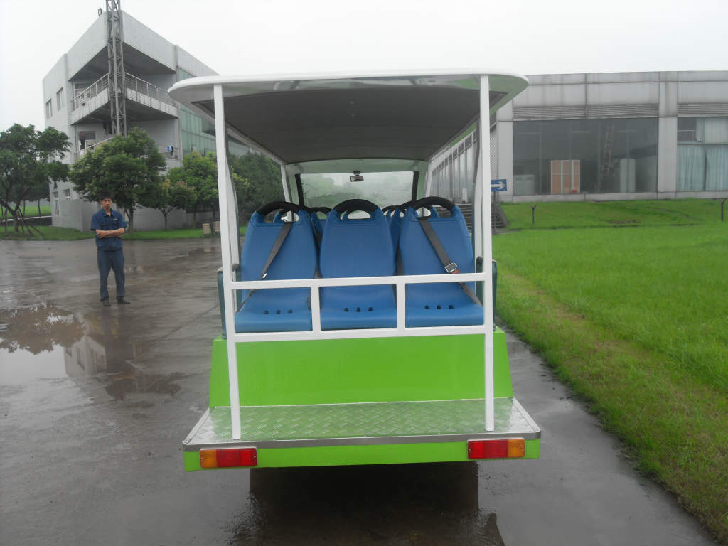 14座燃油观光车3