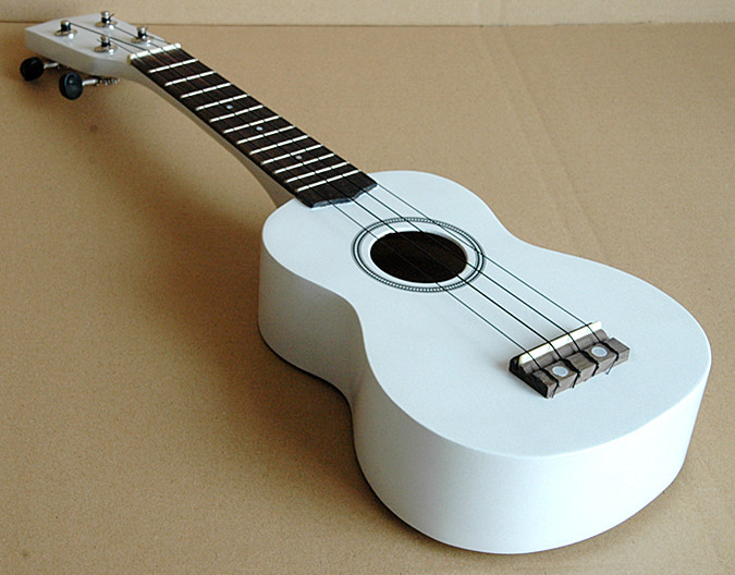 阳明乐器-21寸白色乌克丽丽 尤克里里 ukulele 