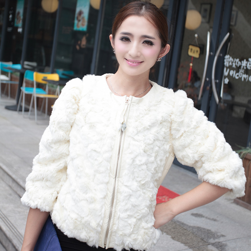 2013冬装韩版新款兔毛<em>女士皮草</em>羽绒棉服短款