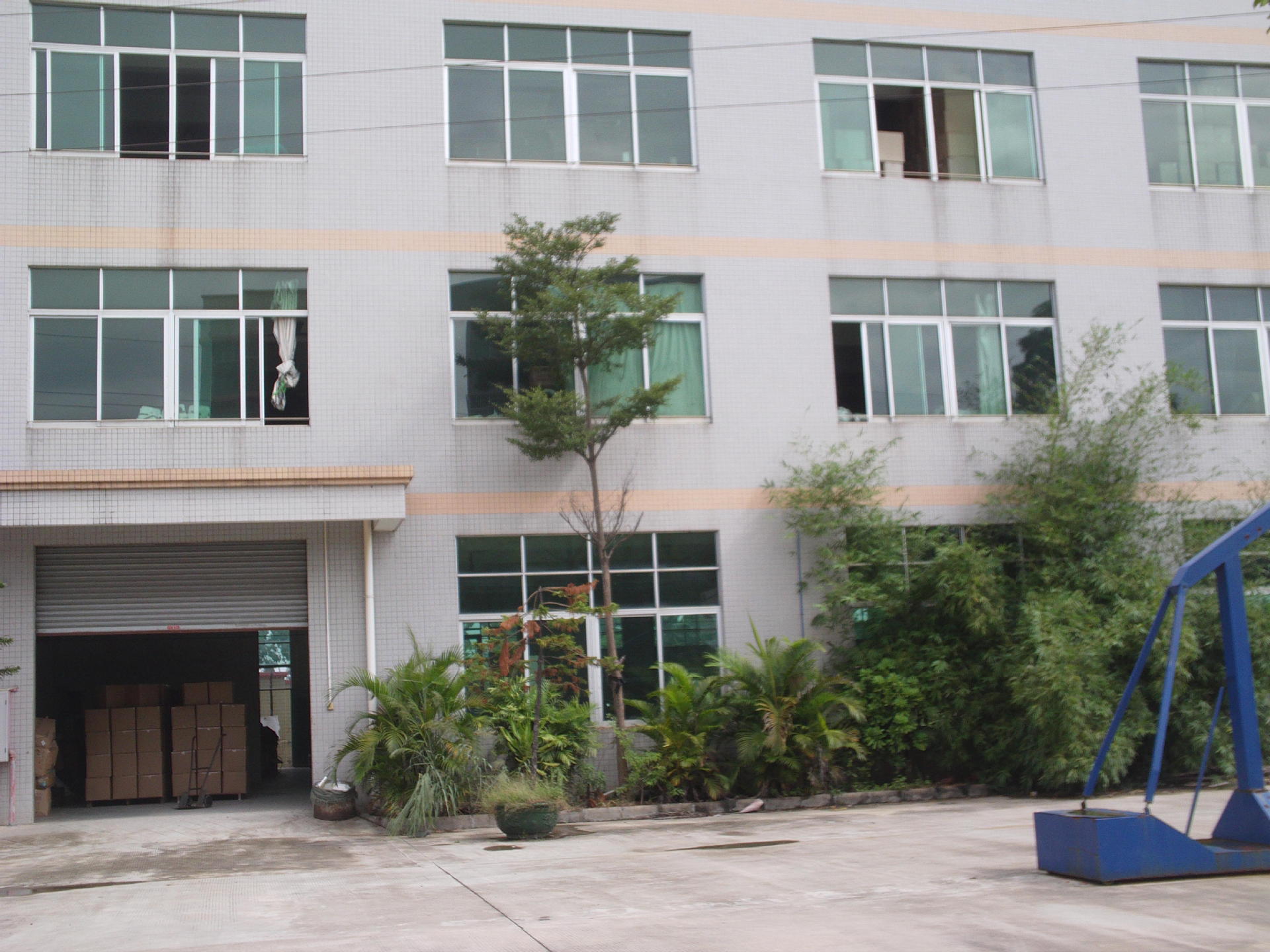 用品-本人新开军用品店,现急需采购军品、户外