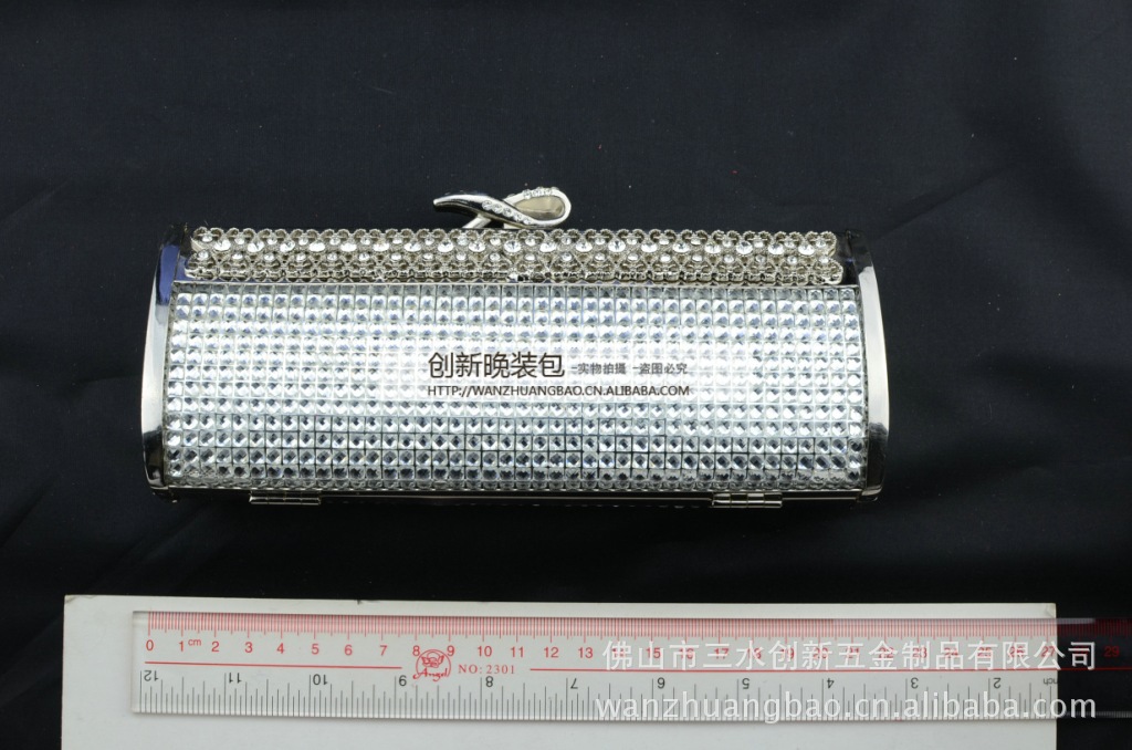 银色镶钻女士晚宴包手拿包