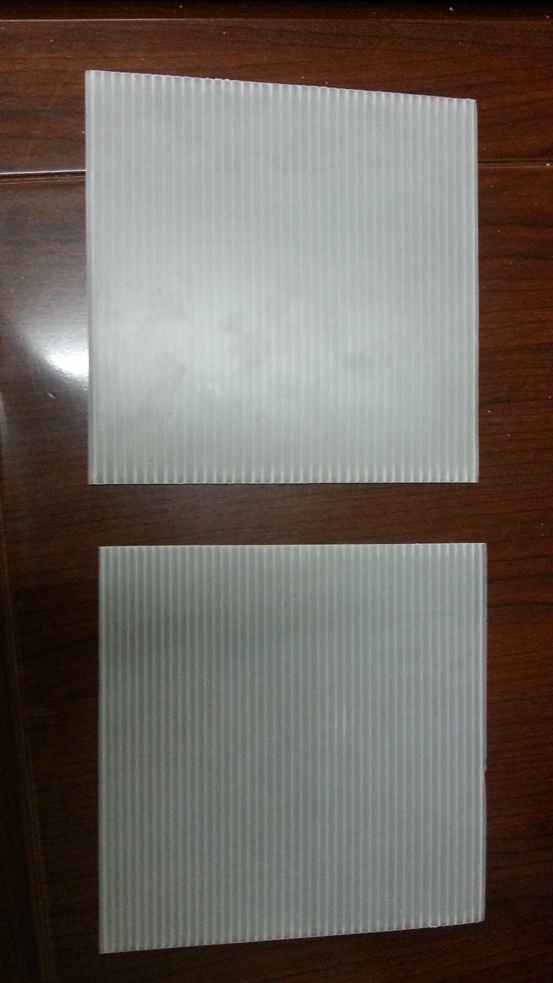 【厂家供应太阳能硅晶片127.156.158型中空板