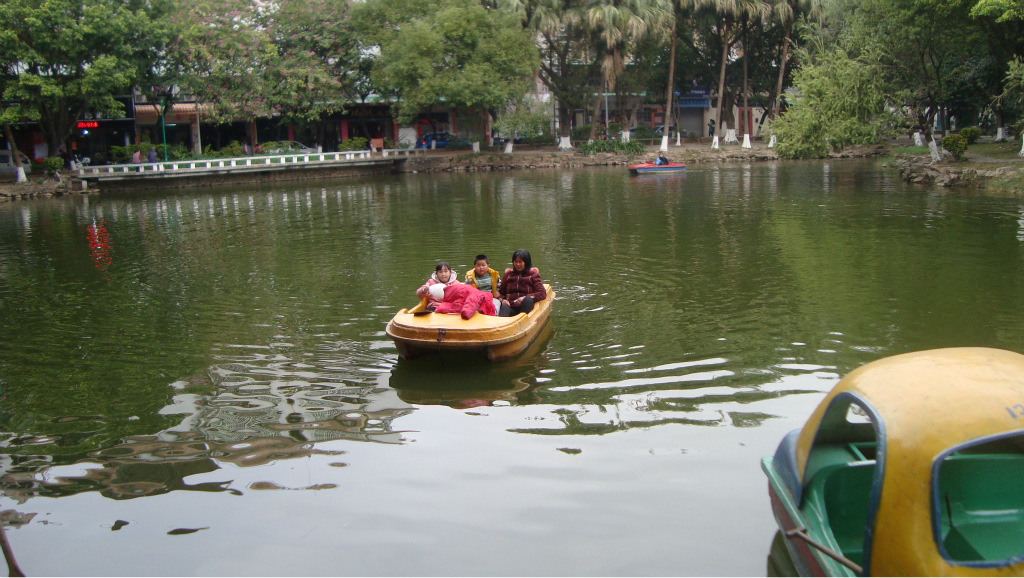 [绍兴格林染化]+元旦节我陪我女儿去划船+钮扣