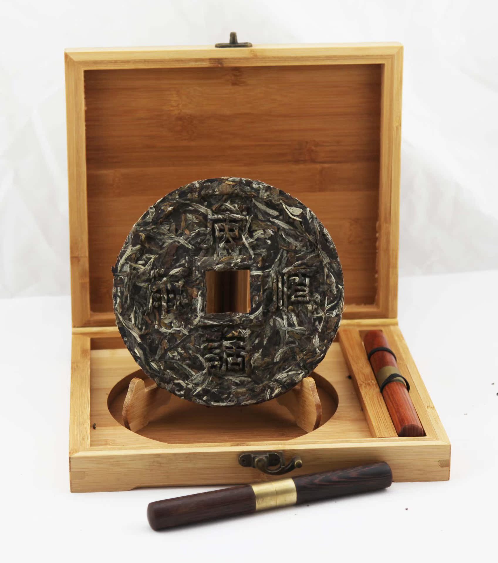 【06年白茶饼 地区产品 际浩茶叶专利外形产品