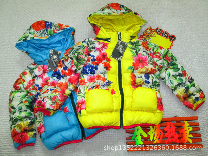 <em>秋冬</em>款 <em>韩版儿童</em>棉衣<em>外套</em> 大花碎花 拉链 连帽外