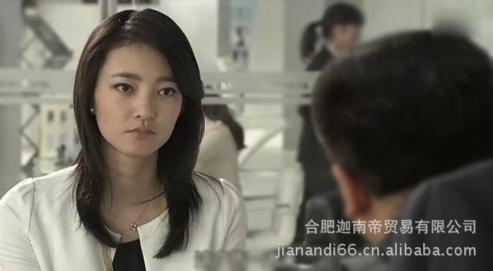 女式西装-2013秋季时尚<em>盛女的黄金时代梁爽</em>明