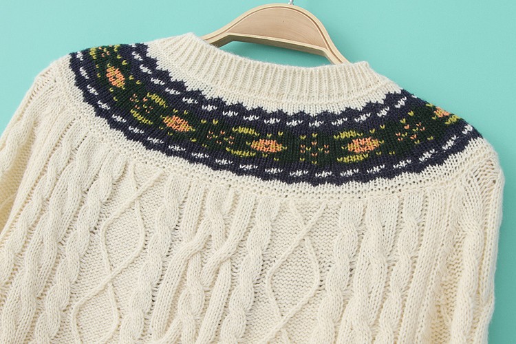 H0258 2013秋季新款 <em>提花</em>民族风领口<em>麻花针织</em>