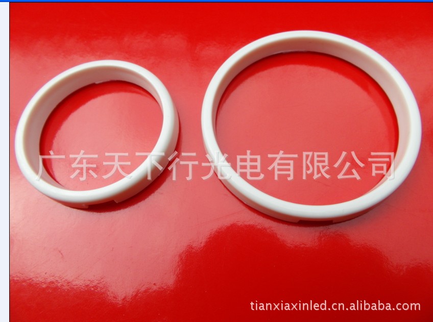 07-产品外径43MM发光面32MM胶圈高5MM（胶圈引脚距