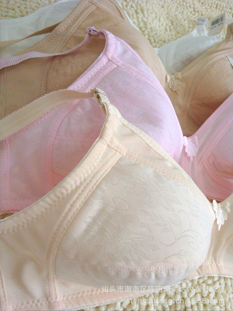 <em>文胸-一包</em>6<em>件</em> 中年妇女无海绵薄款文胸 哺乳期