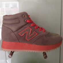 帅哥<em>靓妹</em>帆布鞋_帆布鞋价格_优质帆布鞋批发