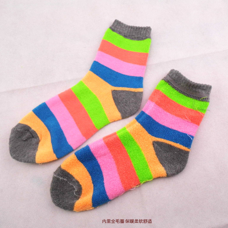 七彩条纹女士短袜 全毛圈加厚休闲袜子 彩虹色
