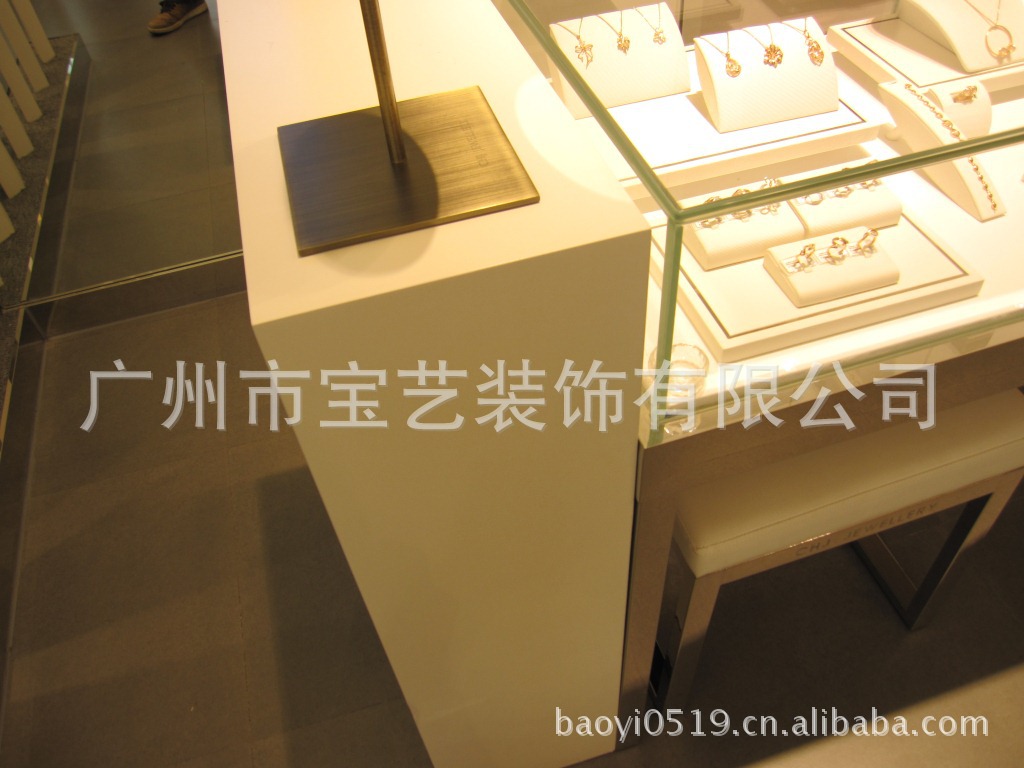 2013珠宝展柜 带led灯条珠宝柜 高档展示柜 高档展柜加工图片_14