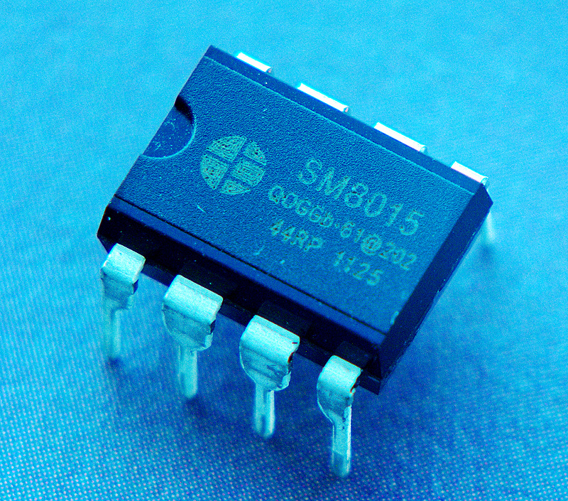 SM8015