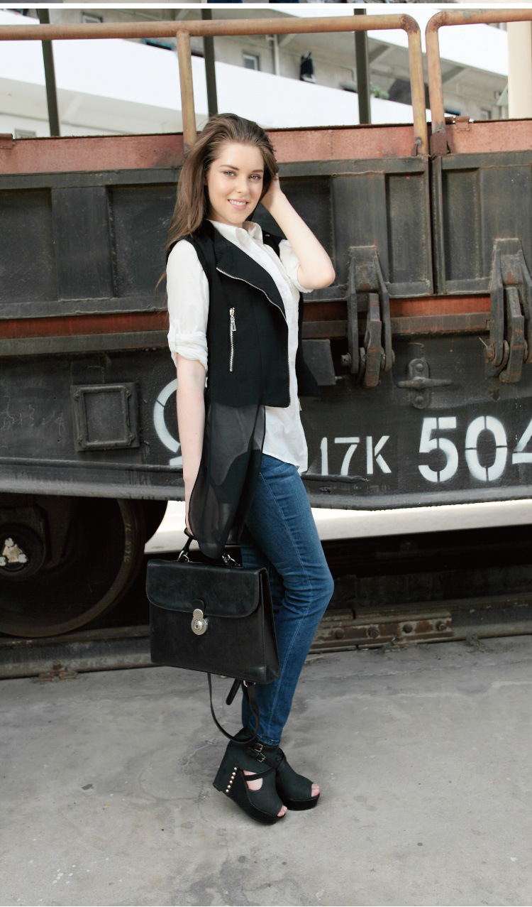 【黑骑新款女士时尚休闲女 <em>马甲</em> 一件代发免费