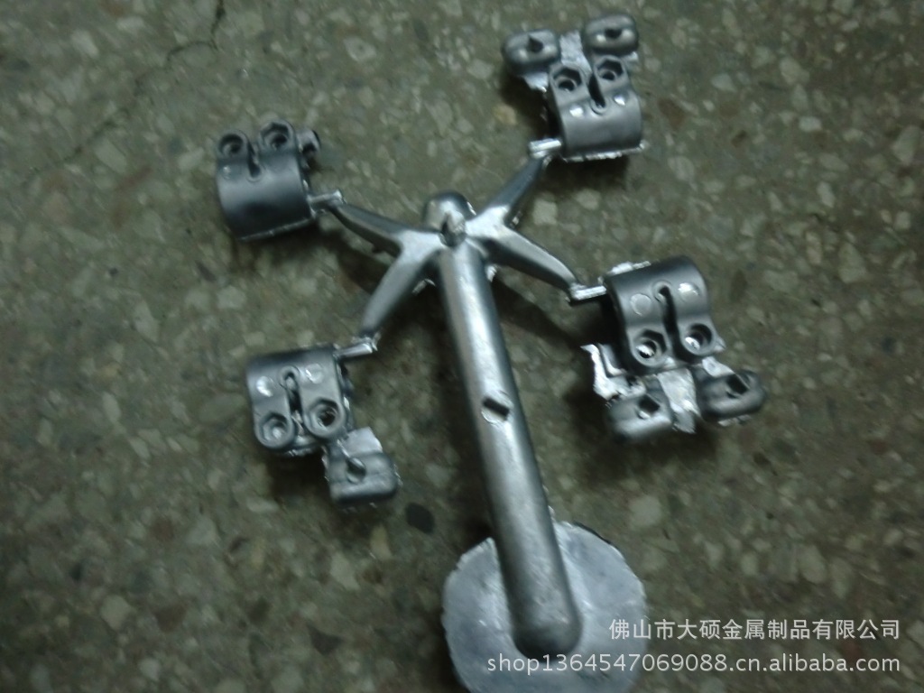 专业压铸模具,铝合金产品紧固件