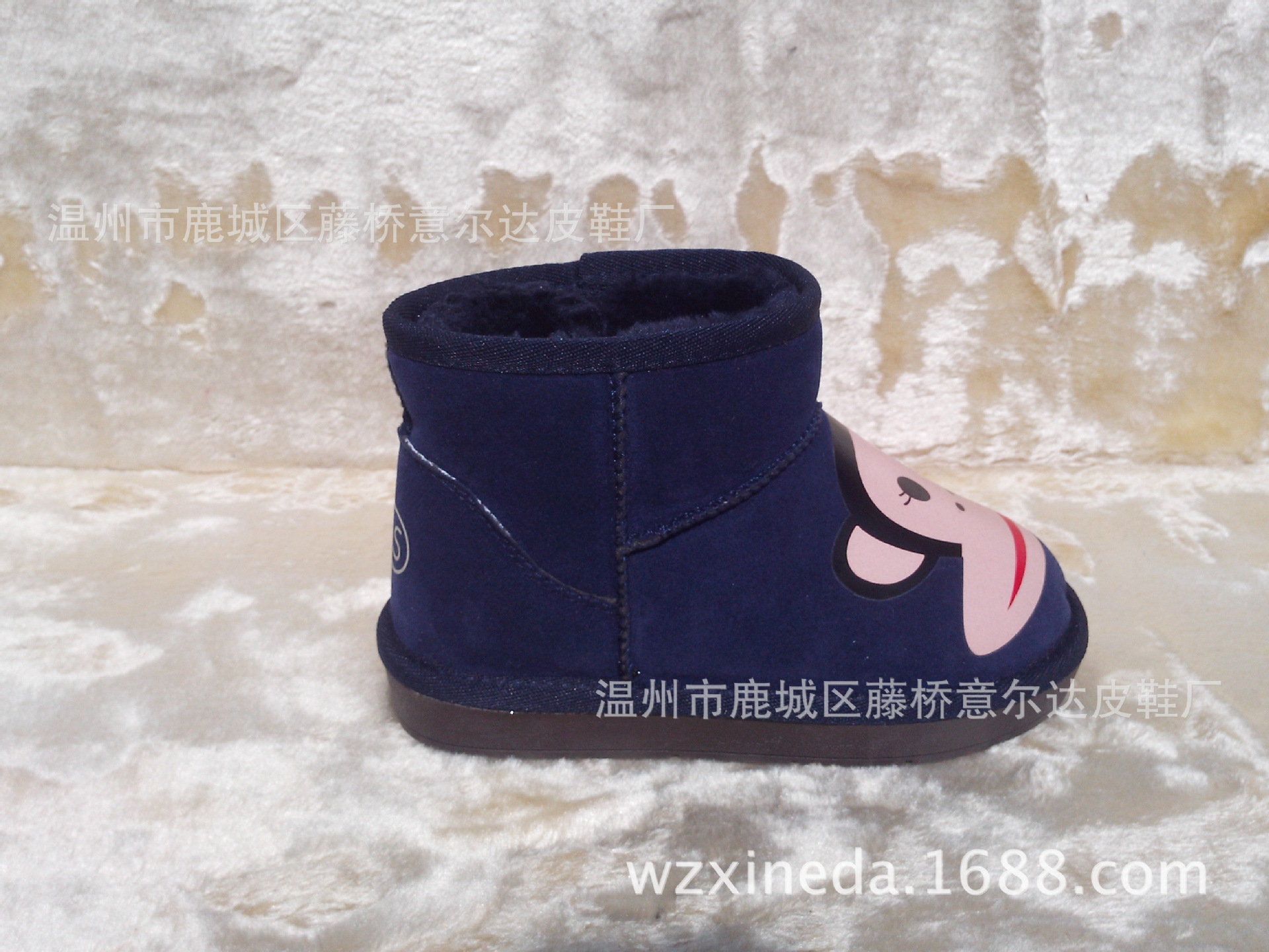 2013年最新印花工藝，真皮磨砂雪地童靴