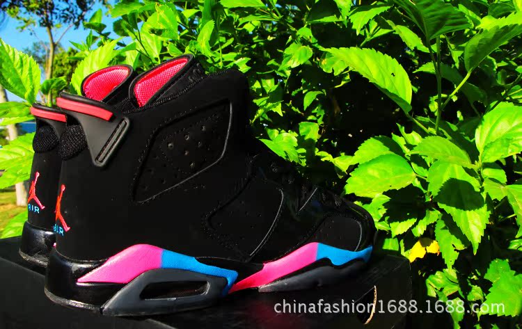 Jordan 6 女鞋 19