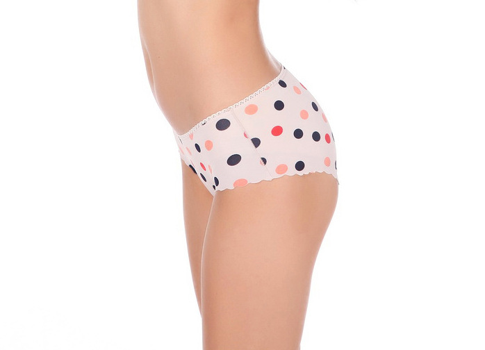 <em>汕头陈店</em>厂家直销 一片式大圆点无痕女士<em>内裤</em>