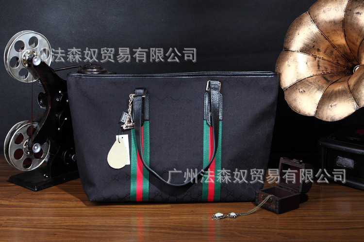 GUCCI 139260 黑色 (5)