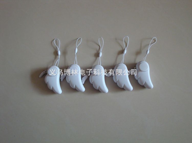 生产厂家供应天使翅膀个人报警器,女子防狼器,防丢器