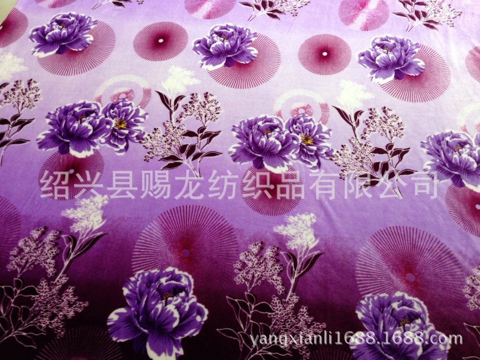 厚涤纶时尚染色法兰绒 法兰绒<em>睡衣布料批发</em> 图