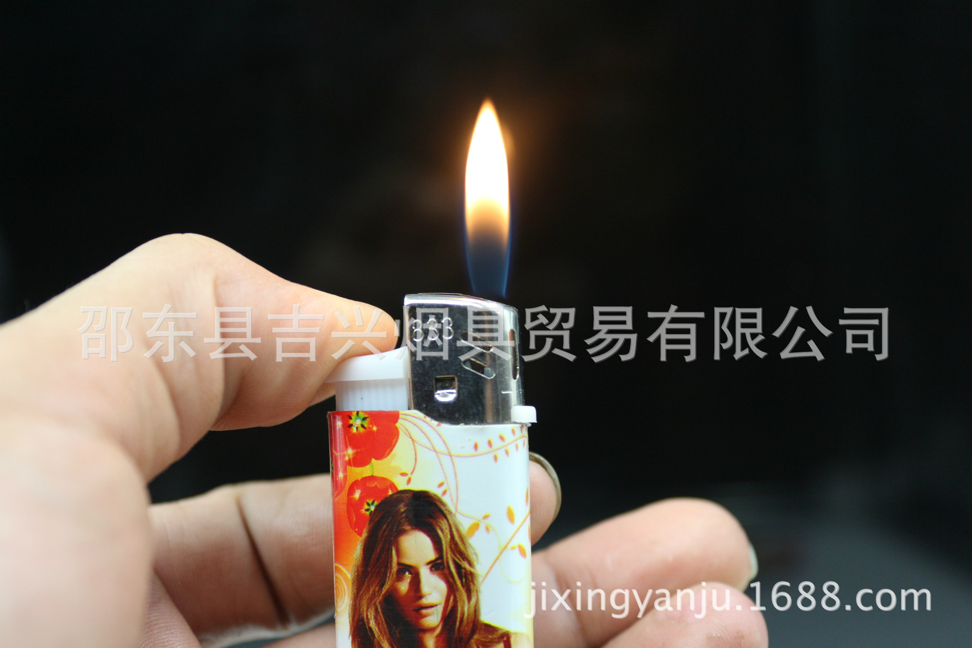 批发采购打火机及烟具-供应909包美女打火机